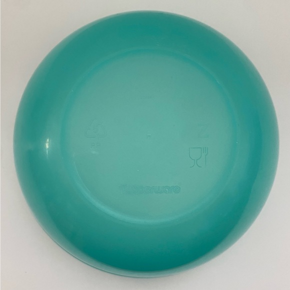 Tupperware Mixing Bowls - Picture 6 of 9